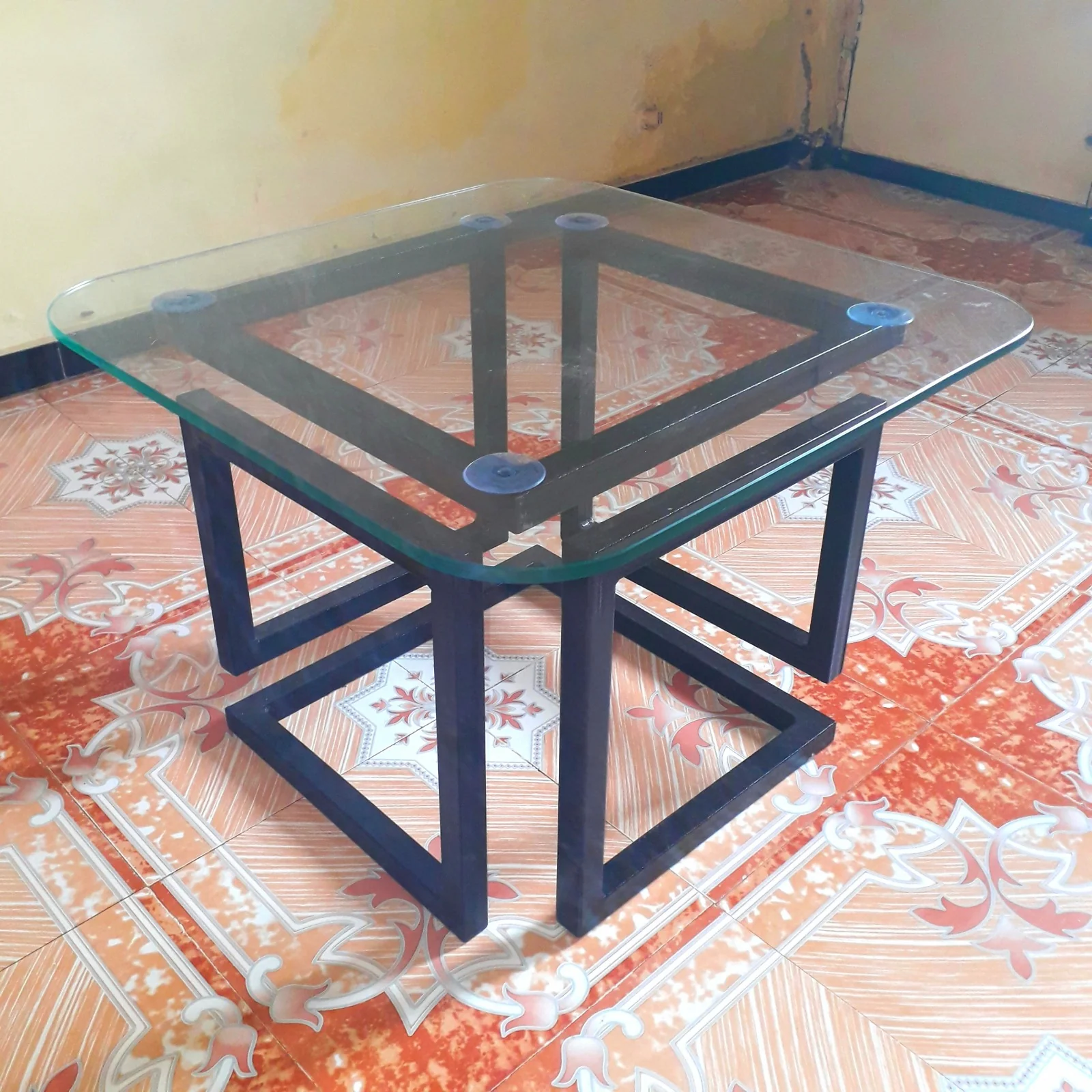 Infinity Cube Table
