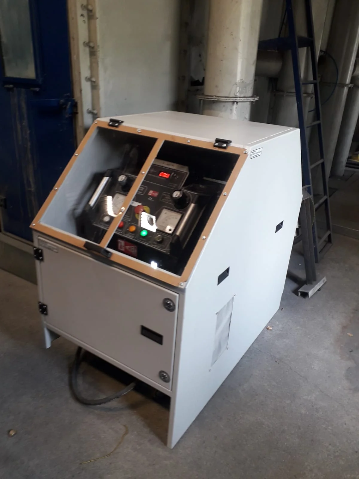 CNC Machine Cabinet